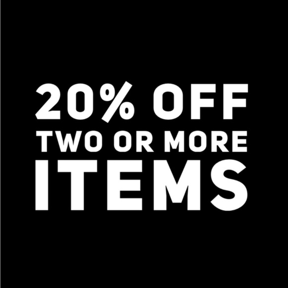 Coach X Peanuts Mini Skinny ID Case With Snoopy Print - Picture 7 of 7